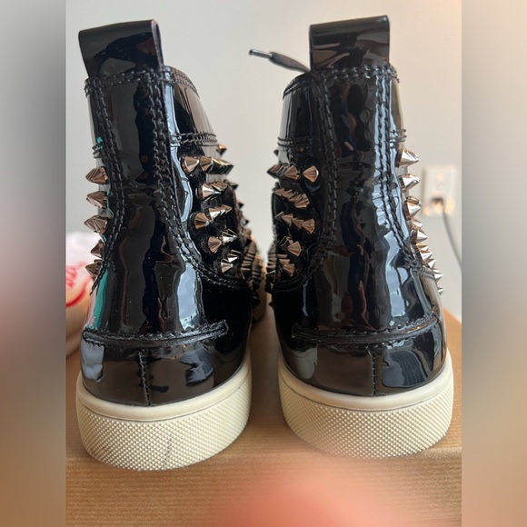 Christian Louboutin Louis Spikes sneaker. - Picture 4 of 7